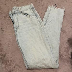 American Eagle Mom Jean